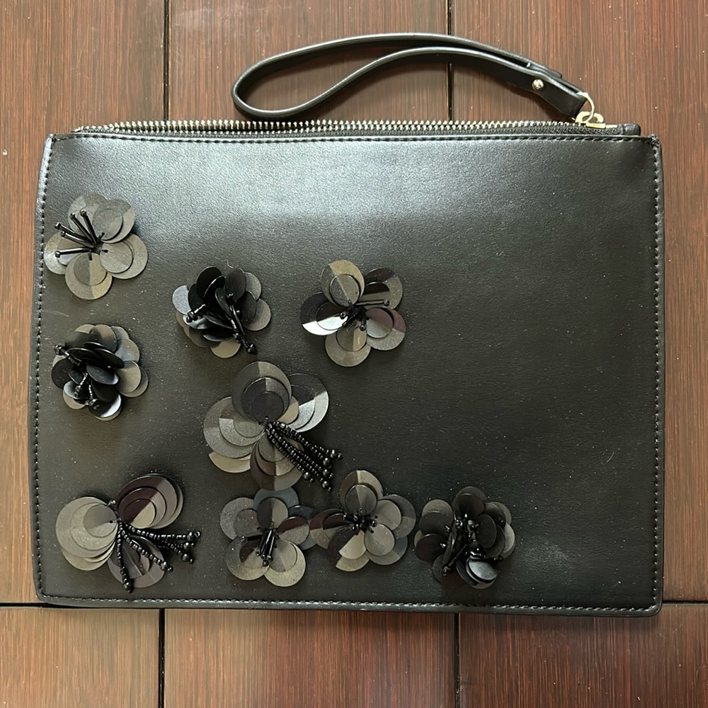 NWOT Beaded Flower Purse Clutch